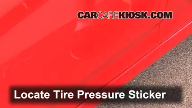 2013 Hyundai Accent GLS 1.6L 4 Cyl. Neumáticos y ruedas Controlar presión de neumáticos